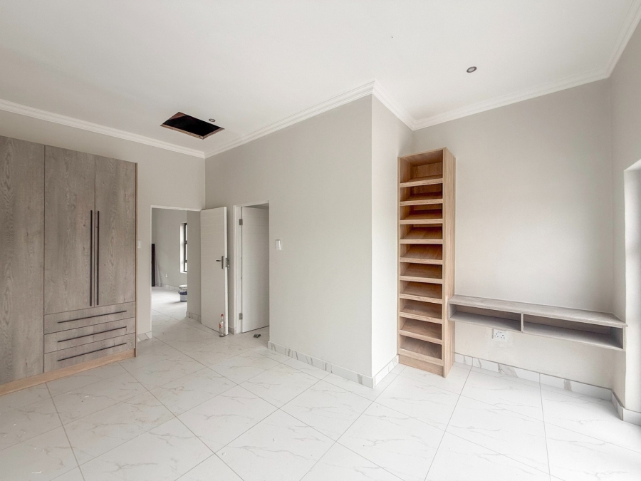 4 Bedroom Property for Sale in Landsmeer Residential Estate North West